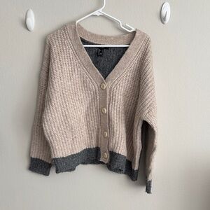 Forever 21 Beige and Gray Cardigan Sweater
